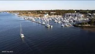 Southport, NC 28461,4909 Fish Factory RD SE #Slip D7