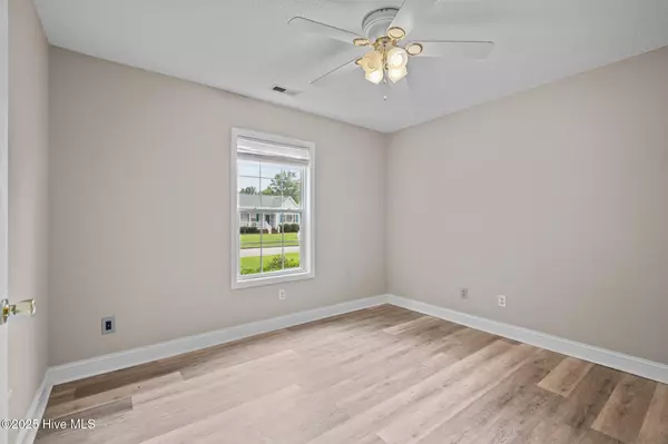 New Bern, NC 28562,4218 Yarmouth RD