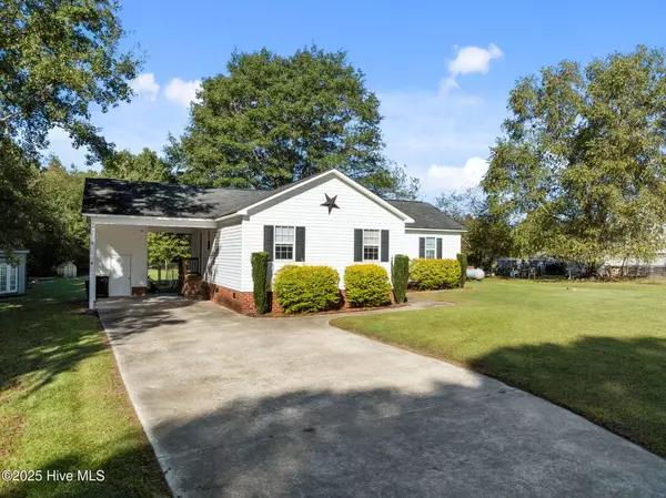 Grimesland, NC 27837,602 Eagles Nest RD