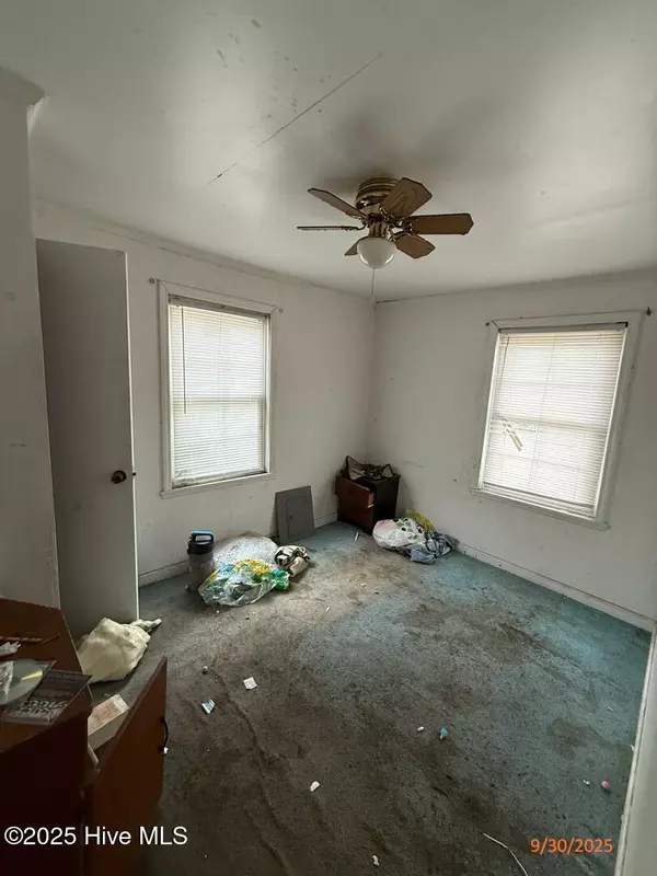 Washington, NC 27889,606 W 9th ST