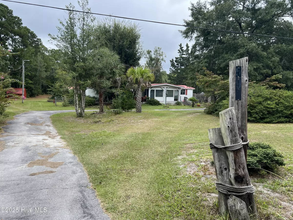 Hubert, NC 28539,591 Hwy 172
