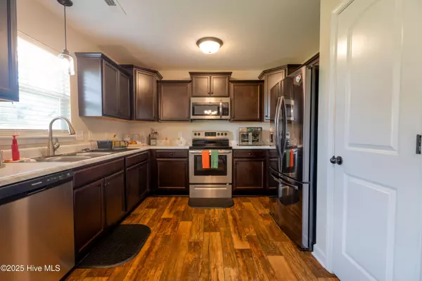 Jacksonville, NC 28540,502 Ginn ST