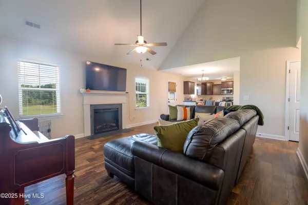 Jacksonville, NC 28540,502 Ginn ST