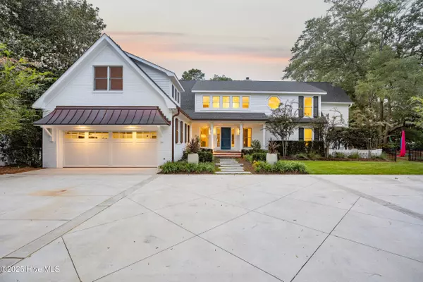 1802 S Churchill DR, Wilmington, NC 28403