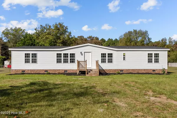 2486 Quail LN, Deep Run, NC 28525