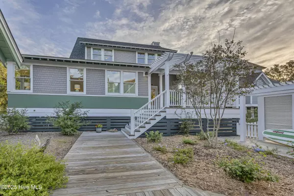 117 N Bald Head Wynd, Bald Head Island, NC 28461