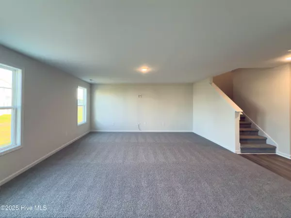 Hope Mills, NC 28348,2209 Roadster Pony LN