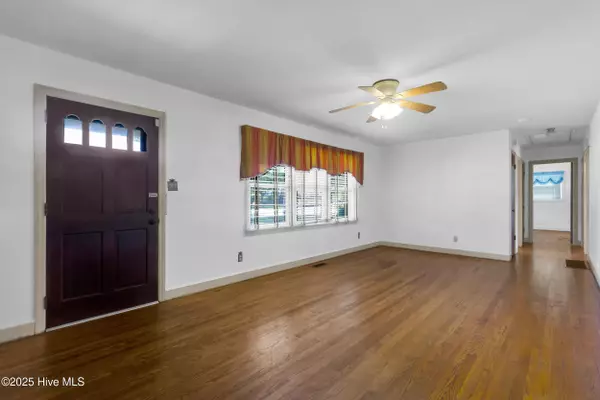 New Bern, NC 28562,2307 Woodland AVE