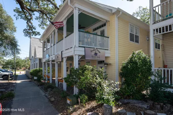 Southport, NC 28461,114 E Nash ST #3