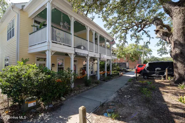 Southport, NC 28461,114 E Nash ST #3