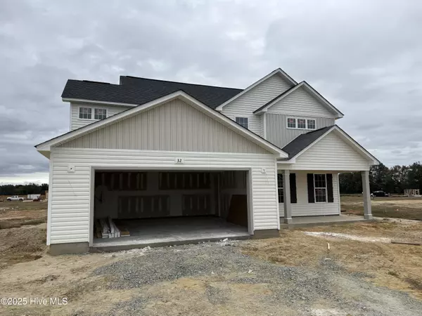 32 Littlefield LN, La Grange, NC 28551