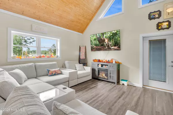 Oriental, NC 28571,7208 Brigantine BLVD