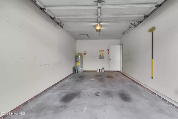 New Bern, NC 28562,1615 Racetrack RD