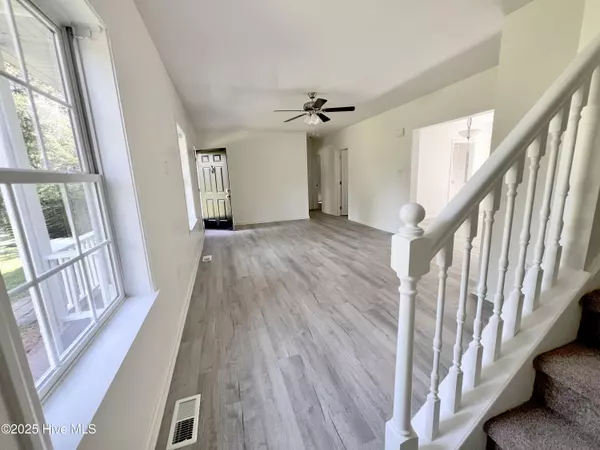Wilmington, NC 28409,213 Country Place RD