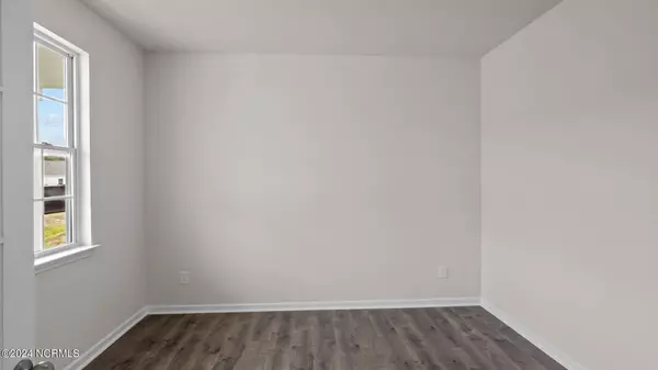 New Bern, NC 28560,221 Lake Tyler DR