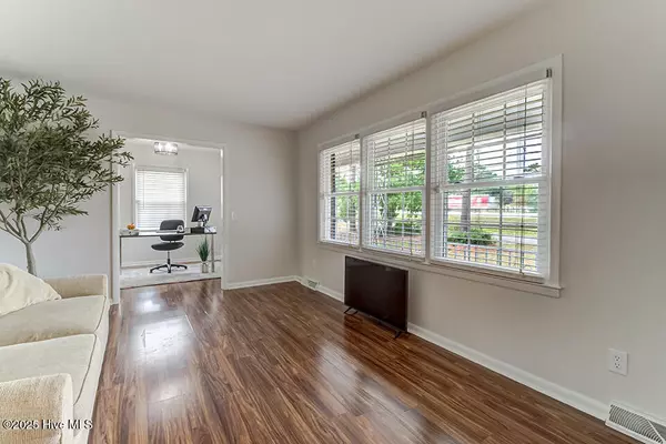 Wilmington, NC 28412,3209 S College RD