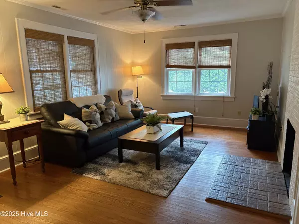 Elizabeth City, NC 27909,1100 E Williams CIR