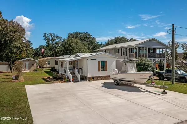 Supply, NC 28462,2356 W Tanglewood DR SW