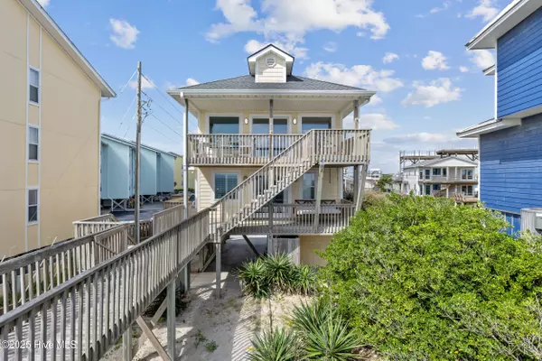 Surf City, NC 28445,1004 N Shore DR