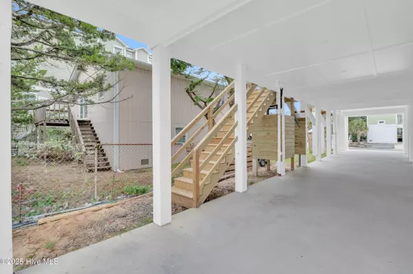 Carolina Beach, NC 28428,404 Canal DR #2