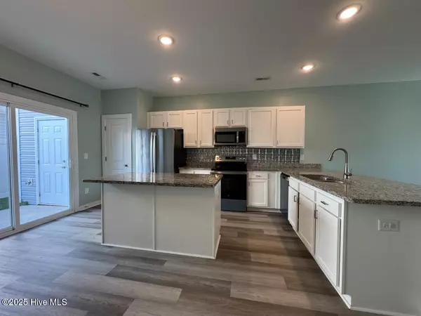 Sneads Ferry, NC 28460,421 Sunfish LN