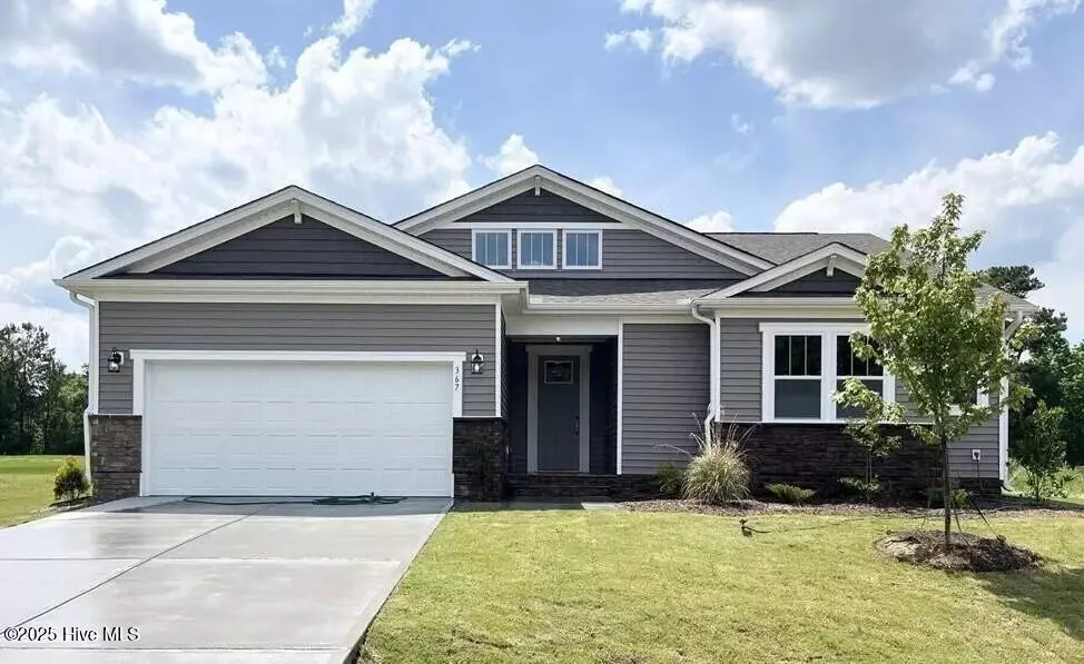 Four Oaks, NC 27524,367 Fast Pitch LN