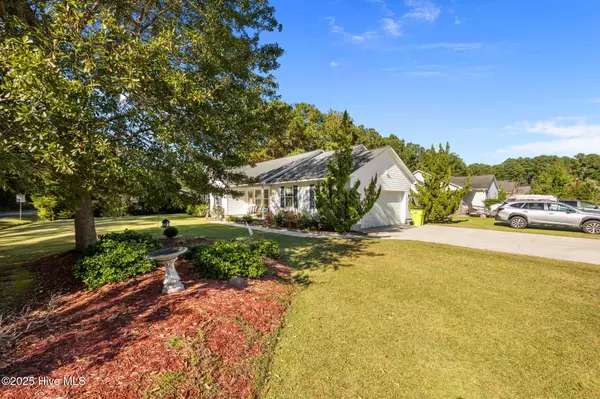 New Bern, NC 28562,5694 County Line RD