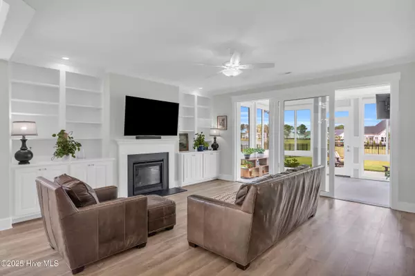 Holly Ridge, NC 28445,357 Spicer Lake DR