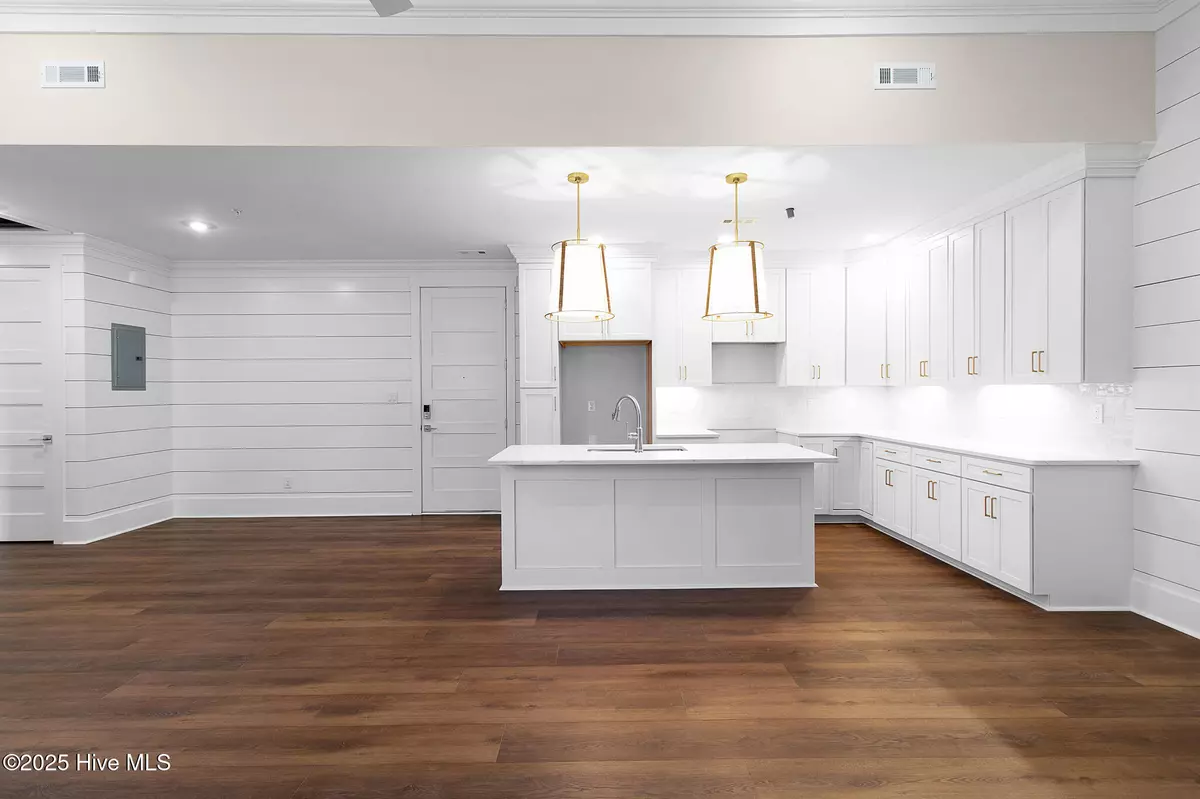 Beaufort, NC 28516,805 Mulberry ST #Unit 105
