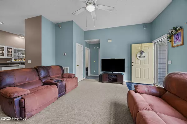 Greenville, NC 27858,4111 Riverchase DR