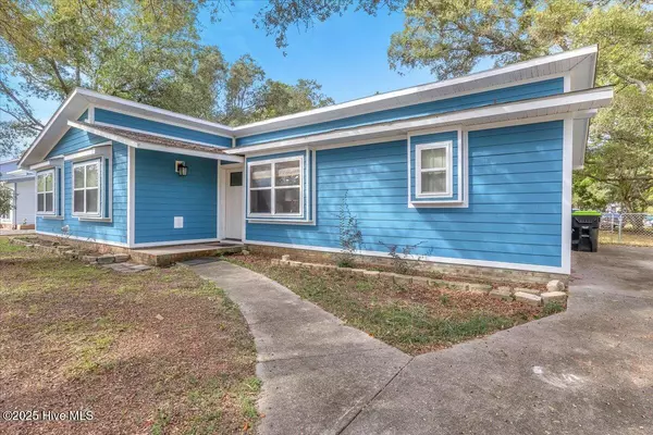 Oak Island, NC 28465,209 NE 56th ST
