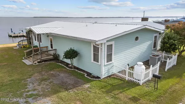 Belhaven, NC 27810,463 Pungo Shores DR