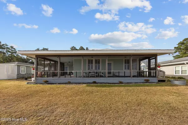 Belhaven, NC 27810,463 Pungo Shores DR