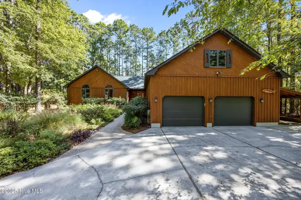 Oriental, NC 28571,64 Leeward LN