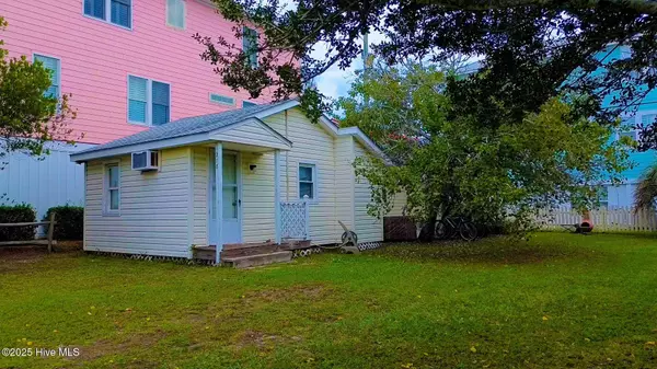 218 N Third AVE N, Kure Beach, NC 28449