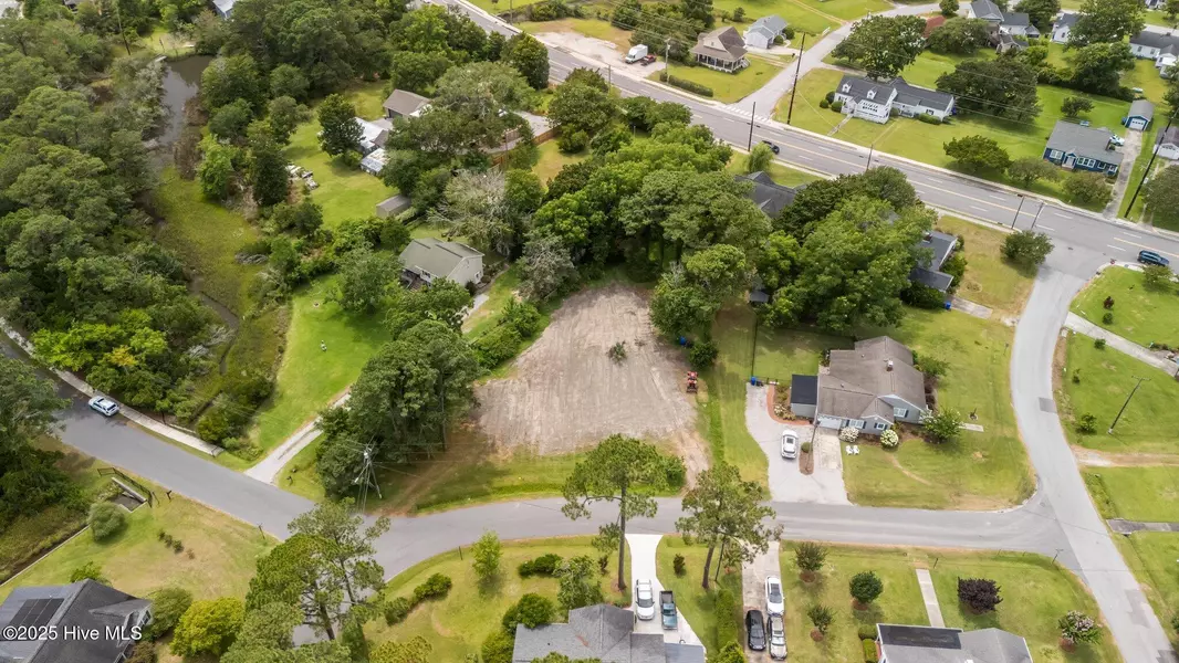 201-203 Sherwood BLVD, Beaufort, NC 28516