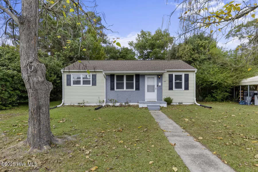 121 Bryan ST, Jacksonville, NC 28540