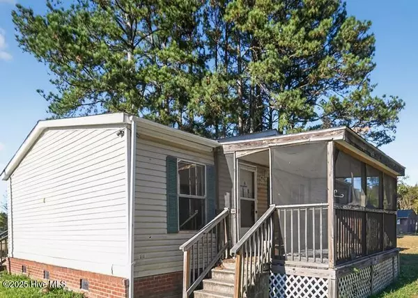 Ahoskie, NC 27910,104 Poole RD