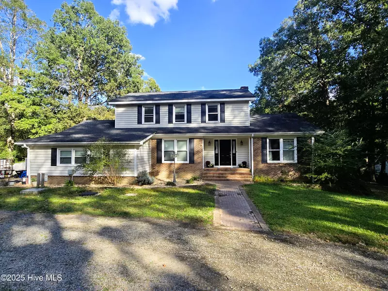 524 Parkwood LN, Goldsboro, NC 27530