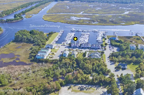 Southport, NC 28461,5005 Oquinn BLVD SE #104