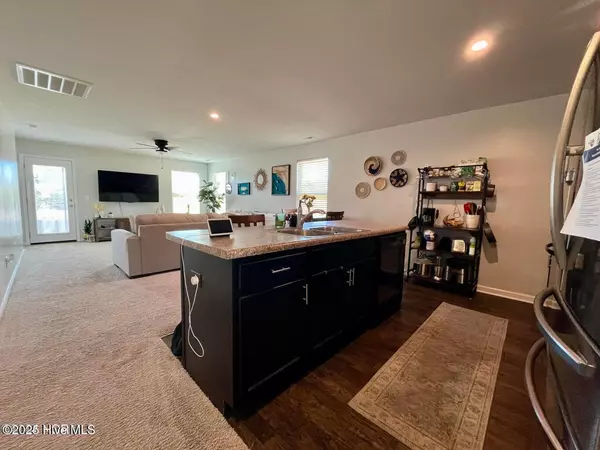 Holly Ridge, NC 28445,407 Hope LN