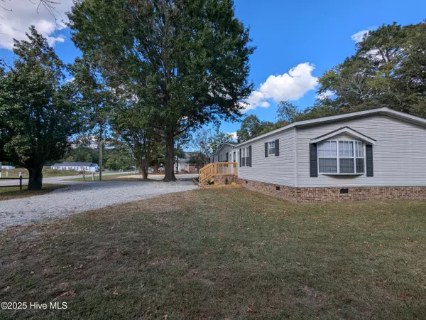 Eure, NC 27935,300 Corner High RD