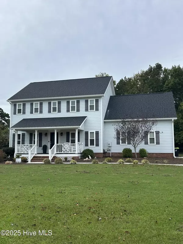1801 Clubhouse DR, Morehead City, NC 28557