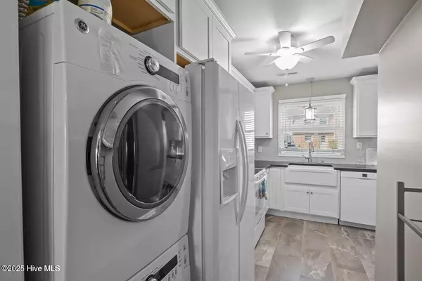Pine Knoll Shores, NC 28512,273 Salter Path Road #5