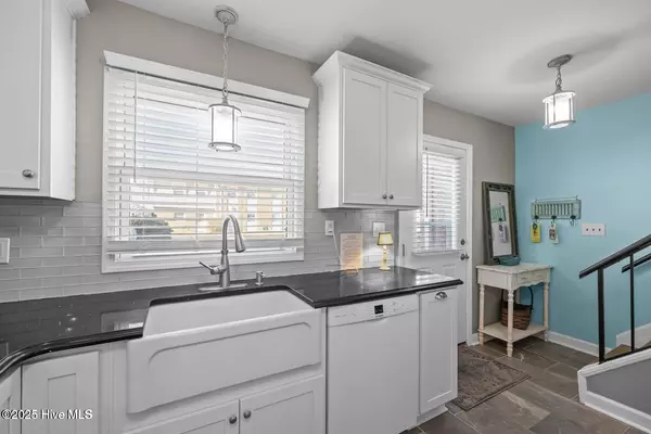 Pine Knoll Shores, NC 28512,273 Salter Path Road #5
