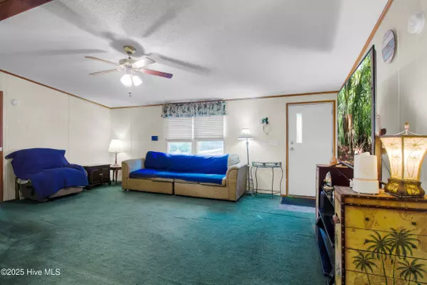 Swansboro, NC 28584,710 W W Firetower RD