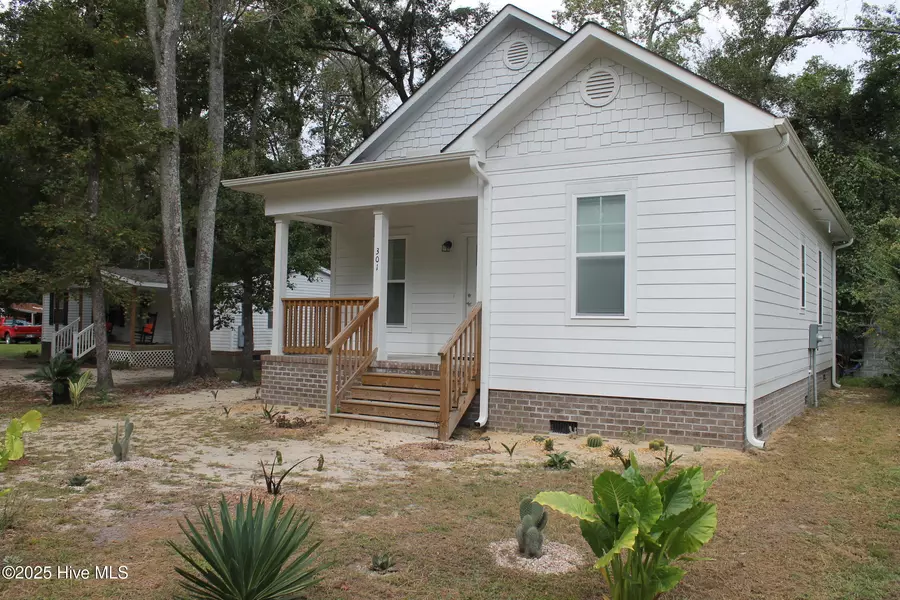 301 E Goodman ST, Fair Bluff, NC 28439