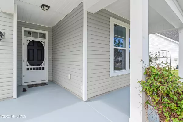 Calabash, NC 28467,703 E Chatman DR NW