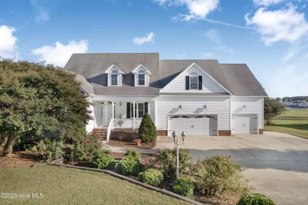 123 Nautical LN, Currituck, NC 27929