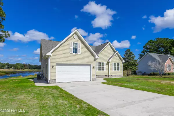 Southport, NC 28461,1161 S Shore DR